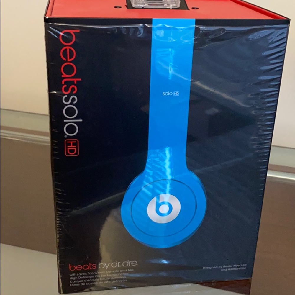 Beats solo HD sky blue